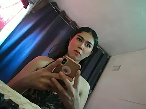 Snapshot of Alluringluna chatting on 8, 5, 2026 Alluringluna online show from 8, 5, 2026