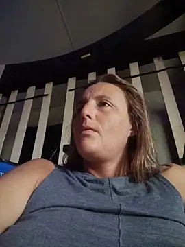 Snapshot of Queenle91 chatting on 31, 5, 2026 Queenle91 online show from 31, 5, 2026
