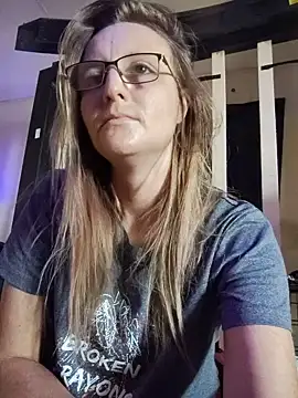 Snapshot of Queenle91 chatting on 21, 6, 2026 Queenle91 online show from 21, 6, 2026