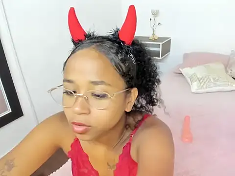 wizarpamela online show from 7, 5, 2026