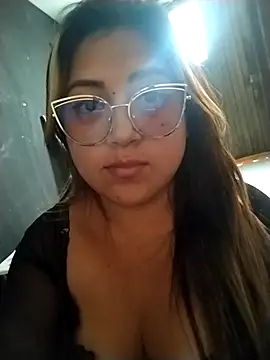 HotBellaX online show from 4, 5, 2026
