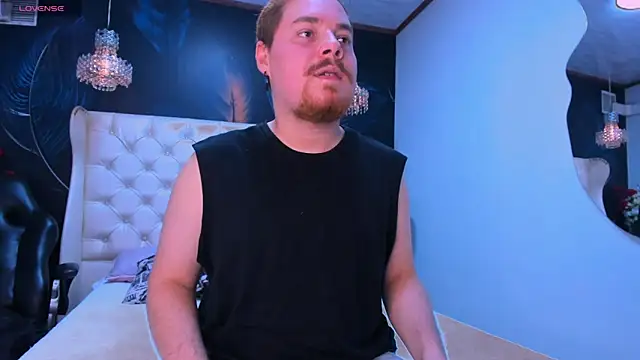 GingerHott  online show from 8, 5, 2026