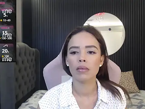 Snapshot of naomis_36 chatting on 2, 6, 2026 naomis 36 online show from 2, 6, 2026