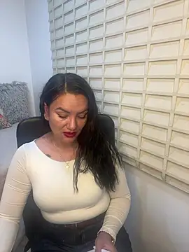 Ameliia Morgan online show from 8, 5, 2026