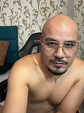 Snapshot of Dante_Goldt chatting on 19, 5, 2026 Dante Goldt online show from 19, 5, 2026