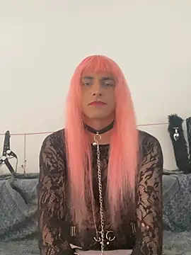 Snapshot of Leiatranslatex chatting on 4, 8, 2026 Leiatranslatex online show from 4, 8, 2026