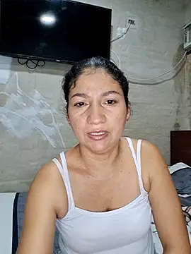Snapshot of Rosa1079 chatting on 18, 5, 2026 Rosa1079 online show from 18, 5, 2026