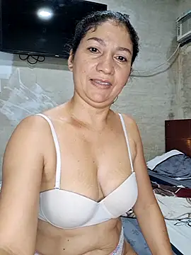 Snapshot of Rosa1079 chatting on 18, 5, 2026 Rosa1079 online show from 18, 5, 2026