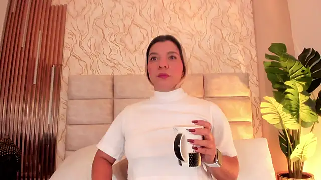 GinaSalanne online show from 1, 7, 2026