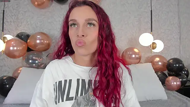 Snapshot of thalira_angels chatting on 30, 6, 2026 thalira angels online show from 30, 6, 2026