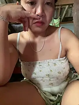 Snapshot of Tryphena chatting on 3, 8, 2026 Tryphena online show from 3, 8, 2026