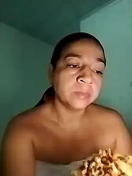 Snapshot of Tumilf chatting on 6, 6, 2026 Tumilf online show from 6, 6, 2026
