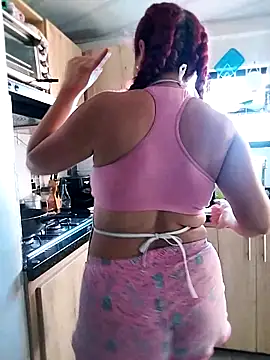 Snapshot of Tumilf chatting on 24, 5, 2026 Tumilf online show from 24, 5, 2026