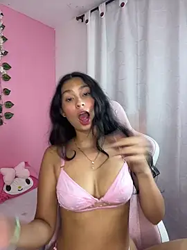 Snapshot of melody_flowers18 chatting on 18, 5, 2026 melody flowers18 online show from 18, 5, 2026