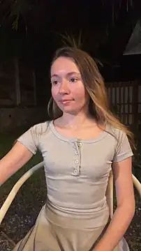 Mini girl do it better online show from 12, 5, 2026