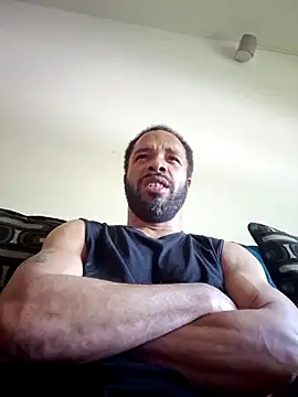 yoursexydaddy8181 online show from 18, 5, 2026