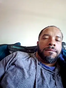 yoursexydaddy8181 online show from 31, 5, 2026
