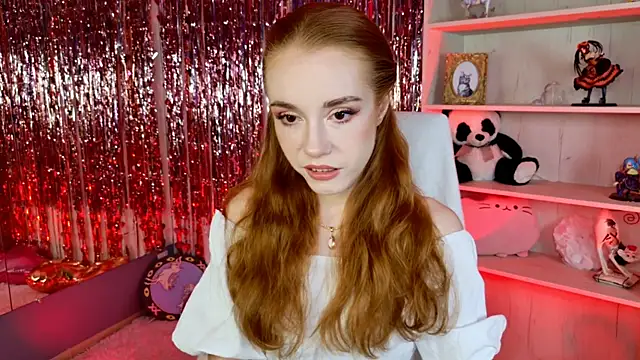 Snapshot of MilaSiren chatting on 17, 6, 2026 MilaSiren online show from 17, 6, 2026