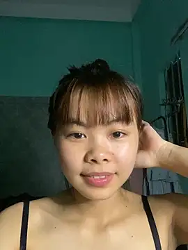 Snapshot of Cry_sexy chatting on 27, 5, 2026 Cry sexy online show from 27, 5, 2026