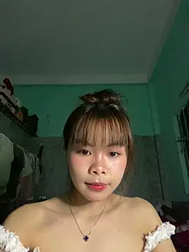Snapshot of Cry_sexy chatting on 15, 5, 2026 Cry sexy online show from 15, 5, 2026