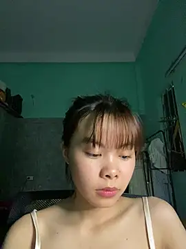 Snapshot of Cry_sexy chatting on 4, 6, 2026 Cry sexy online show from 4, 6, 2026