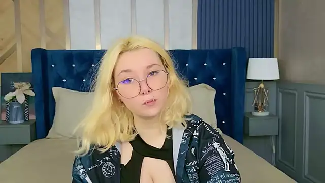 Snapshot of Cassey_Well chatting on 21, 5, 2026 Cassey Well online show from 21, 5, 2026
