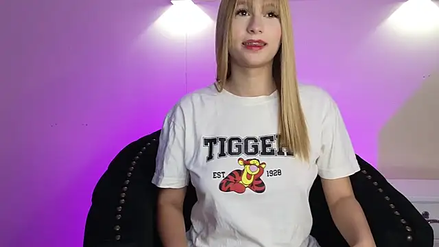 Snapshot of CelesteNoa chatting on 7, 8, 2026 CelesteNoa online show from 7, 8, 2026