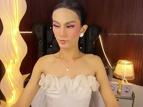 Snapshot of Estella_Hilton chatting on 16, 6, 2026 Estella Hilton online show from 16, 6, 2026