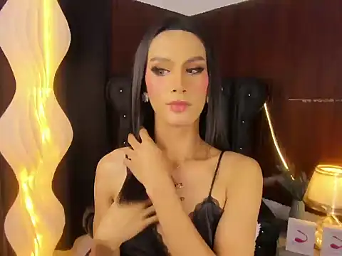 Estella Hilton online show from 23, 6, 2026