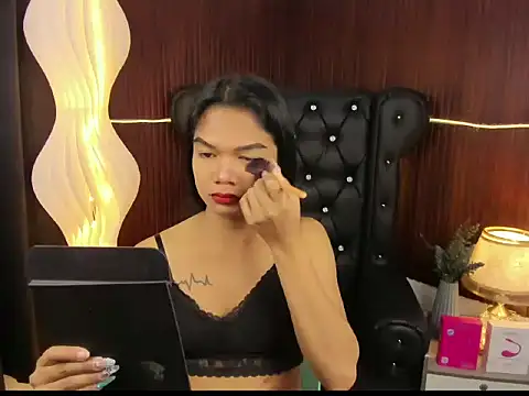 Snapshot of Naya_Hilton chatting on 18, 5, 2026 Naya Hilton online show from 18, 5, 2026