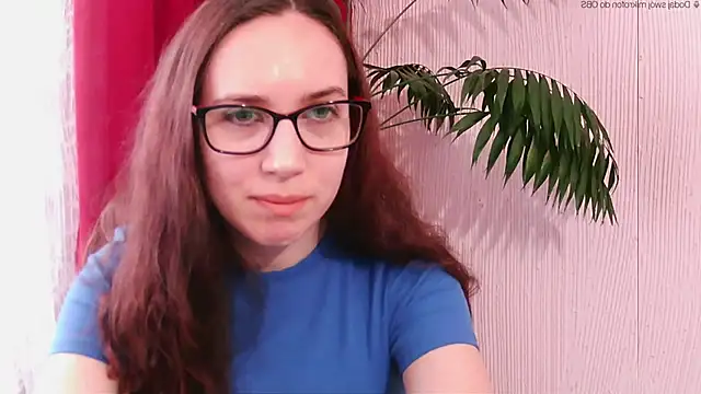 Snapshot of EmilyHotAngel chatting on 7, 5, 2026 EmilyHotAngel online show from 7, 5, 2026
