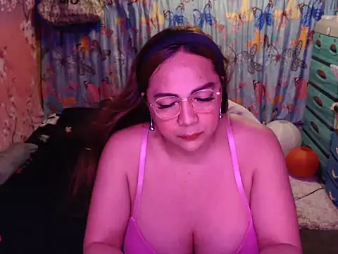 Snapshot of TsMiia_Curve chatting on 26, 6, 2026 TsMiia Curve online show from 26, 6, 2026