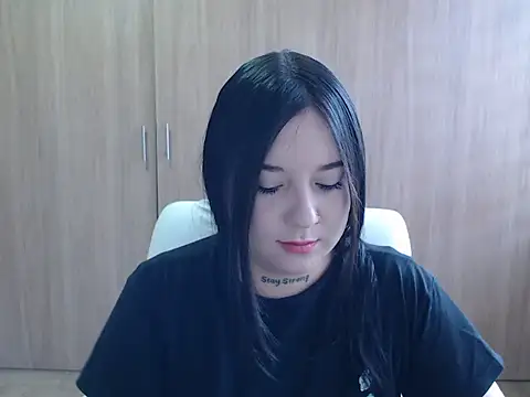 Snapshot of Haileey_ross chatting on 18, 5, 2026 Haileey ross online show from 18, 5, 2026