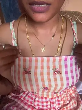 Snapshot of Tamil__Thara003 chatting on 20, 6, 2026 Tamil Thara003 online show from 20, 6, 2026