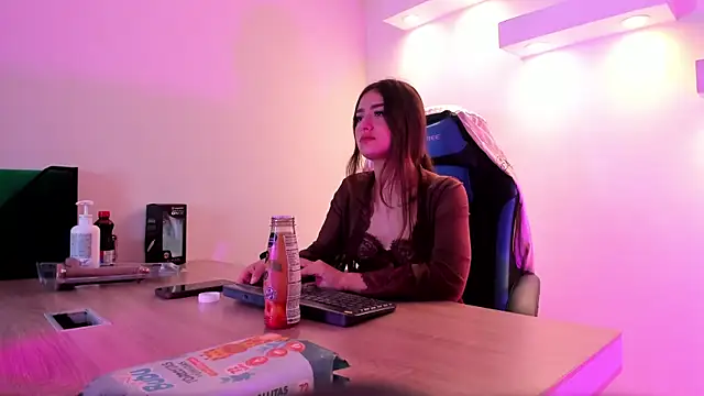 SoftPrincess online show from 22, 6, 2026