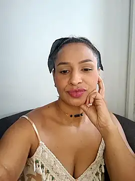 mell0102 online show from 11, 5, 2026