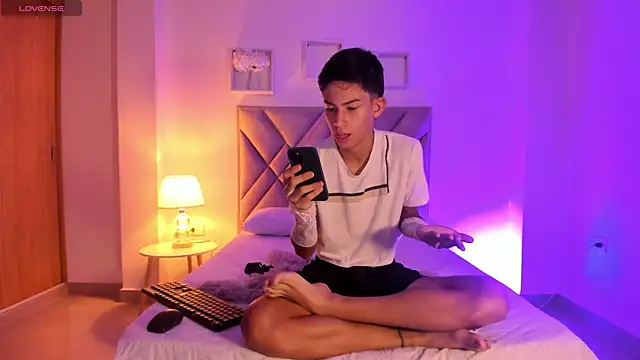 Baby noahtt online show from 9, 6, 2026