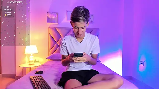 Baby noahtt online show from 26, 6, 2026