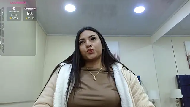 ValerieLyon  online show from 20, 6, 2026