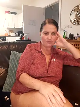 Velvet-Milf online show from 19, 6, 2026