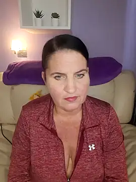 Velvet-Milf online show from 18, 5, 2026