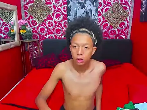 Snapshot of skinny20boy chatting on 24, 6, 2026 skinny20boy online show from 24, 6, 2026