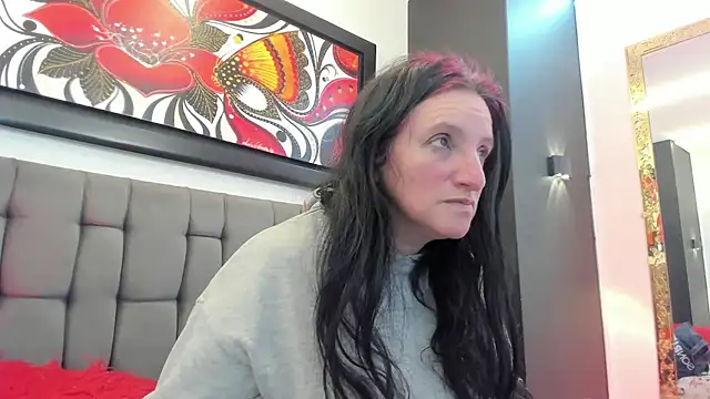 CloeMature online show from 13, 7, 2026