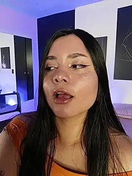 Eva-Apple online show from 9, 5, 2026