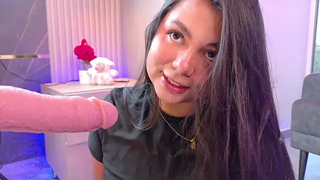 Eva-Apple online show from 28, 7, 2026