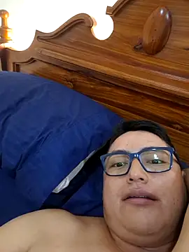 Snapshot of fuullsex chatting on 15, 5, 2026 fuullsex online show from 15, 5, 2026