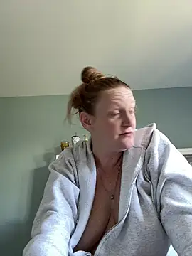 Snapshot of Kellilyn10 chatting on 31, 5, 2026 Kellilyn10 online show from 31, 5, 2026