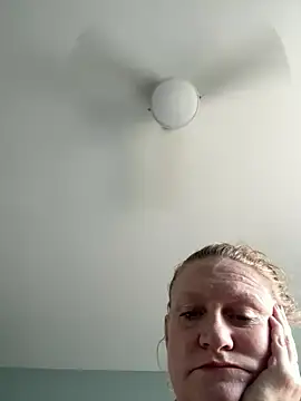 Snapshot of Kellilyn10 chatting on 19, 6, 2026 Kellilyn10 online show from 19, 6, 2026