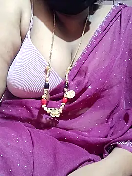 Snapshot of tamilkavitha123 chatting on 25, 5, 2026 tamilkavitha123 online show from 25, 5, 2026