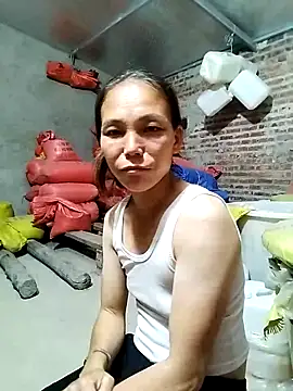 Snapshot of Min-meo chatting on 17, 5, 2026 Min-meo online show from 17, 5, 2026